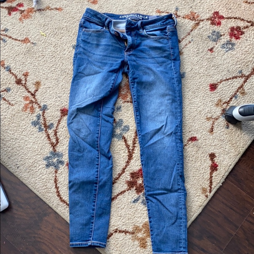 Size 6 super stretch American eagle jeans